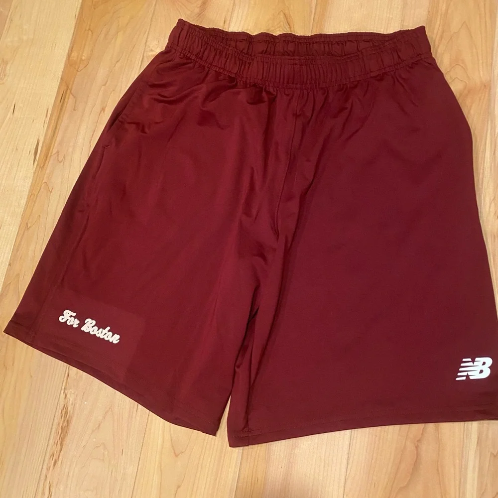 New Balance Men's Maroon Athletic Shorts Large - Picture 1 of 4
